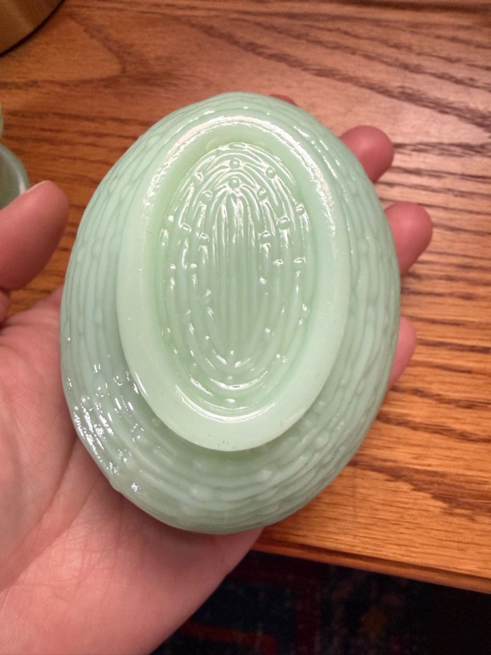 Mosser Jadeite Bunny on nest - Picture 8 of 10